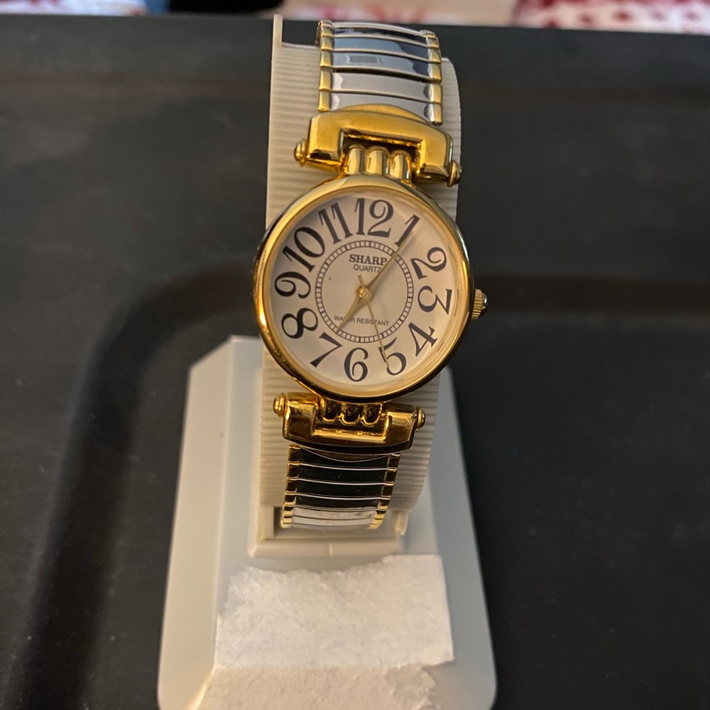 Sharp stretch band watch with bigger numbers